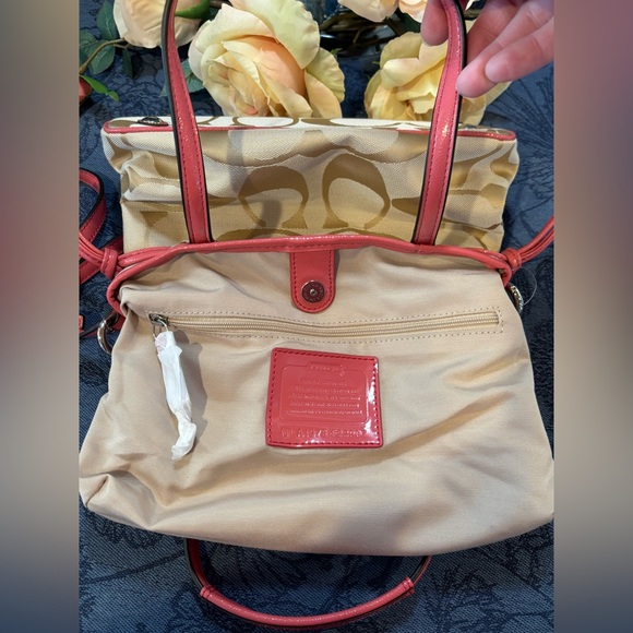 Coach Signature Strip Mini Carryall New Without Tags Beautiful 7”H 10”L … - Picture 2 of 14